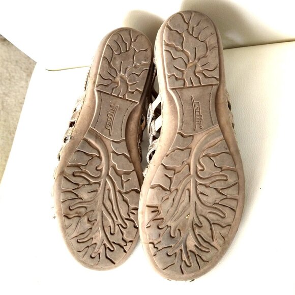 EARTH - Gold Gladiator Sandals, 8.5 M - Picture 6 of 6